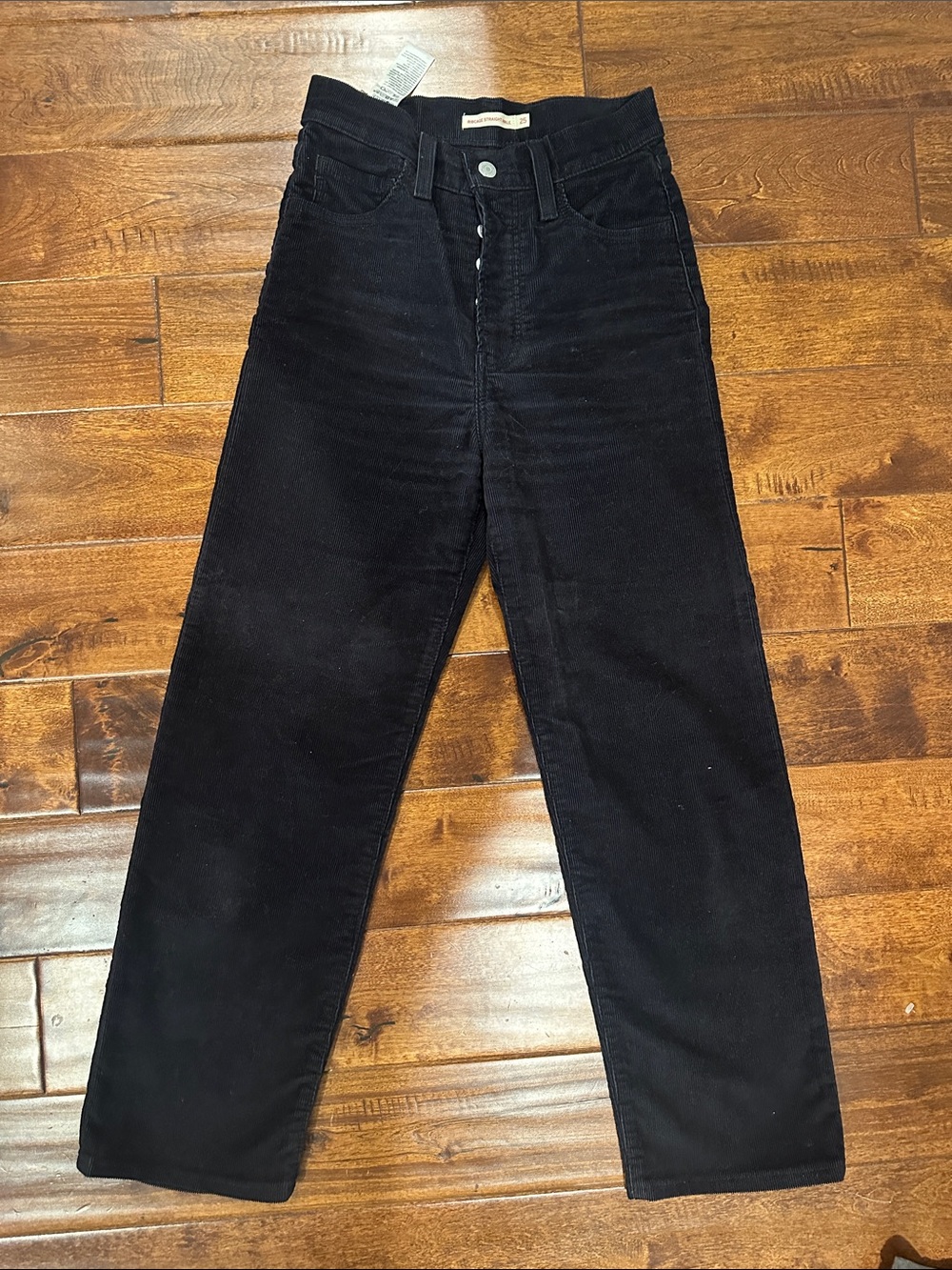 Women’s Levi’s Black Corduroy pants - Straight Fit